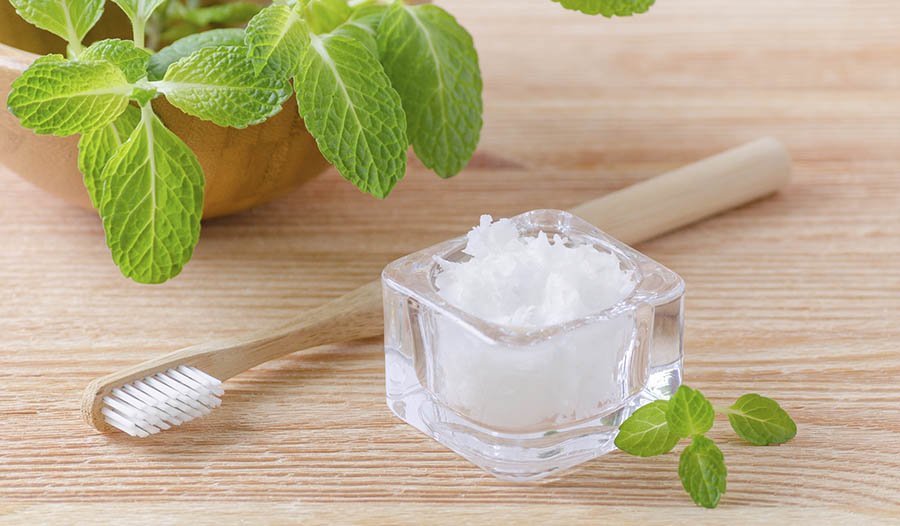 В чем польза полоскания рта маслом?